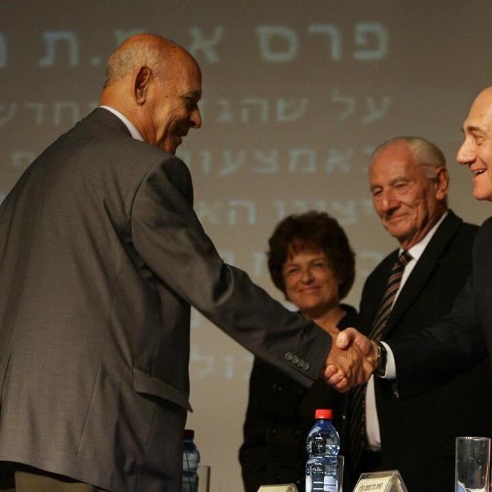 Sami Michael, Iraqi-born and award-winning Israeli author and activist, dies at 97